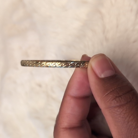 Two Silver Toned Textured Pattern Bangles - Picture 8 of 10